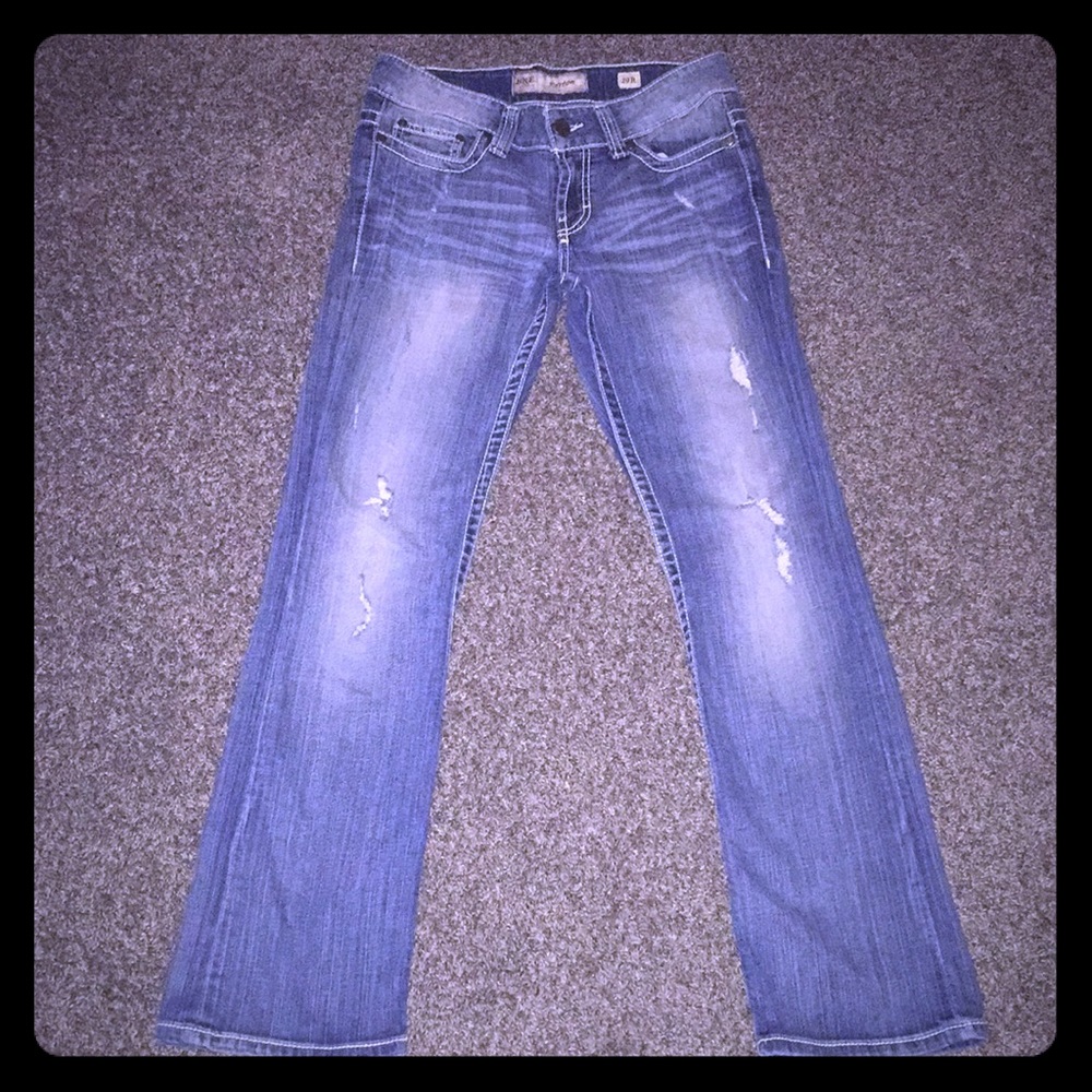 BKE “PAYTON” DISTRESSED JEANS! SIZE 29x31 1/2!